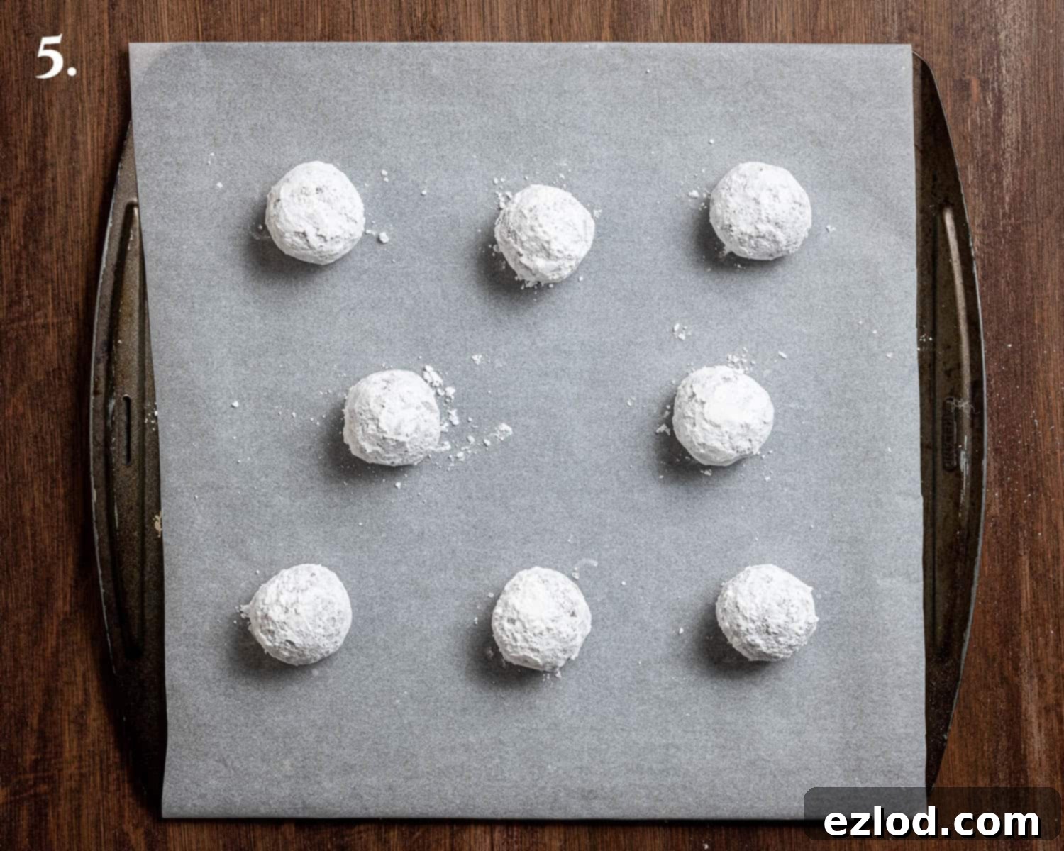 Step 5, the cookies on the baking sheet before baking.